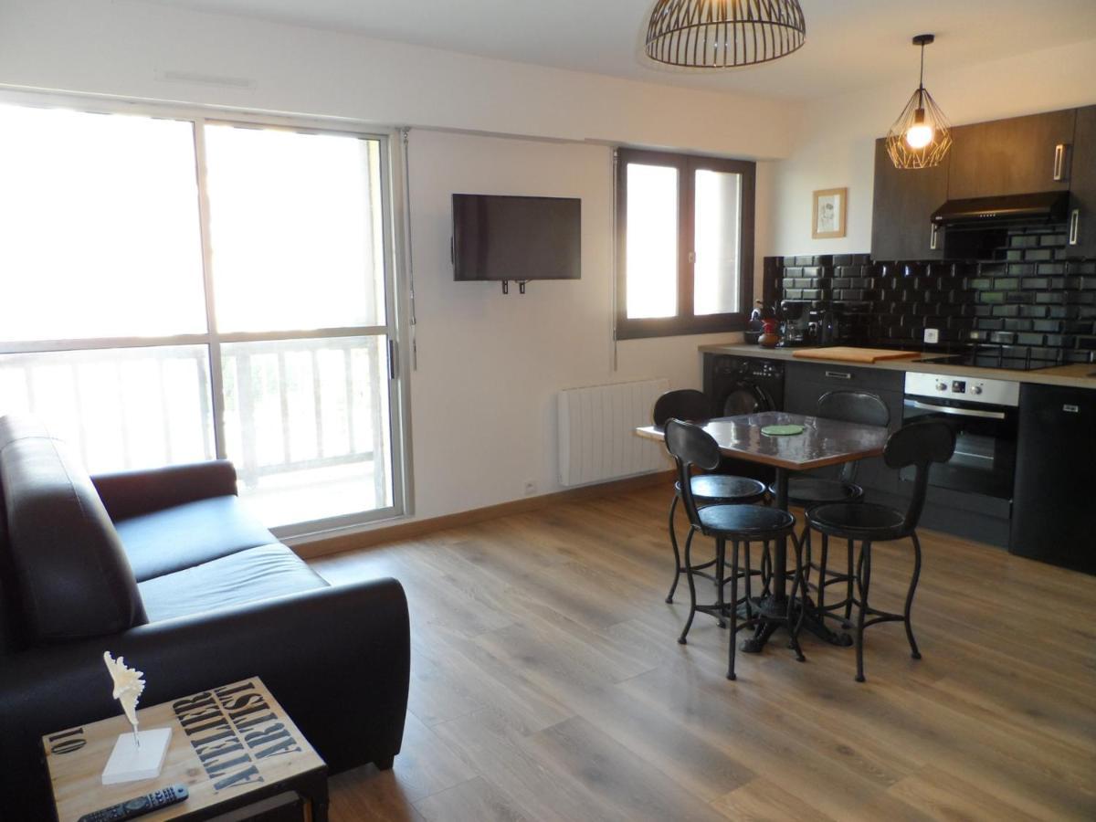 Appartement Confortable 2P Proche Plage Avec Parking Et Internet A Cabourg - Fr-1-487-302 ภายนอก รูปภาพ
