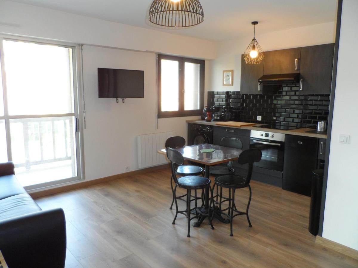 Appartement Confortable 2P Proche Plage Avec Parking Et Internet A Cabourg - Fr-1-487-302 ภายนอก รูปภาพ